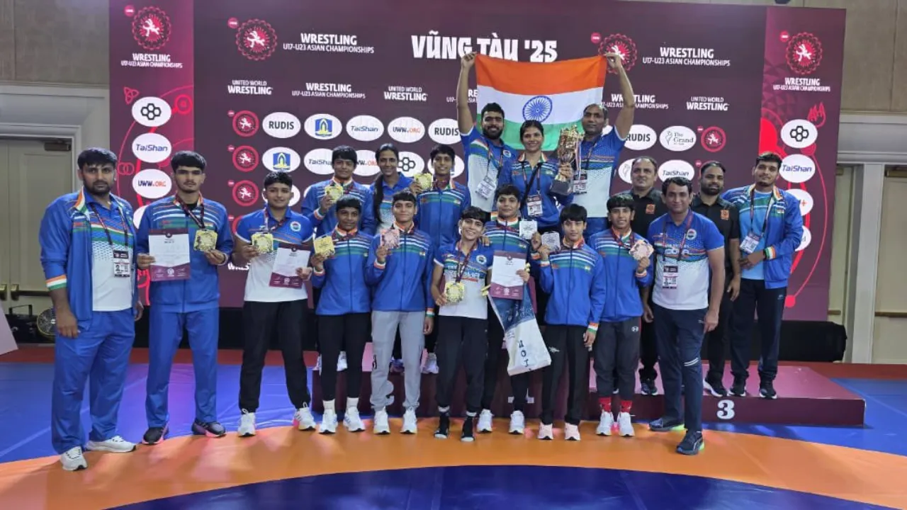 भारत की महिला टीम ने जीता विश्व कुश्ती चैंपियनशिप अंडर-17 का खिताब, दो स्वर्ण, तीन रजत और एक कांस्य पदक किया अपने नाम