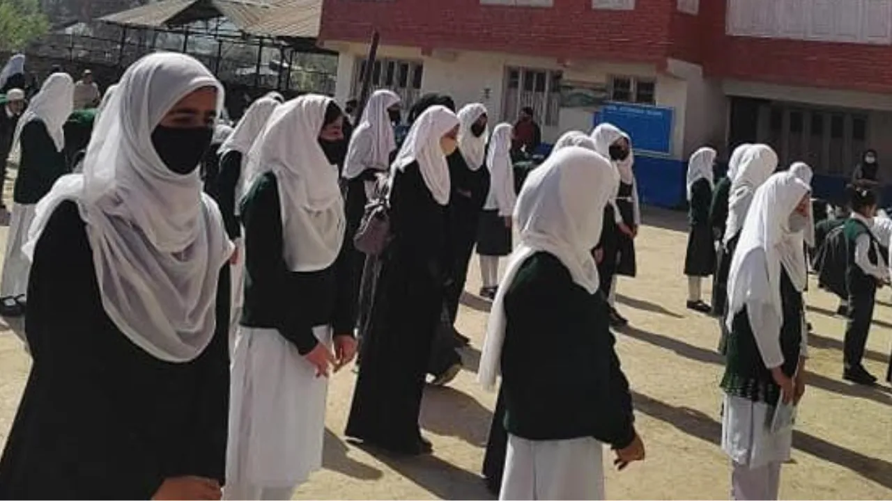 जम्मू-कश्मीर सरकार का बड़ा फैसला: जेईआई और एफएटी स्कूलों की देखरेख क्लस्टर प्रिंसिपल करेंगे