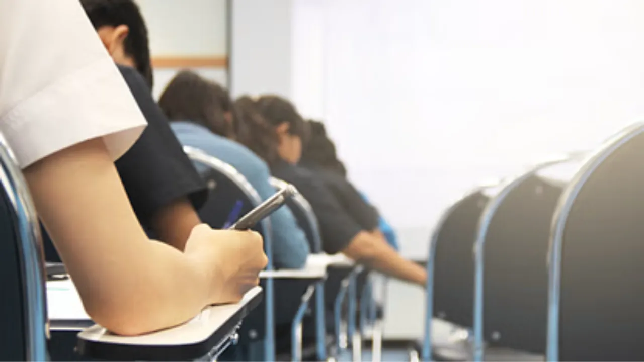 NEET-UG Exam: 301 शहरों में आयोजित हुई नीट-पीजी परीक्षा, 2,42,000 से अधिक अभ्यर्थी हुए शामिल 