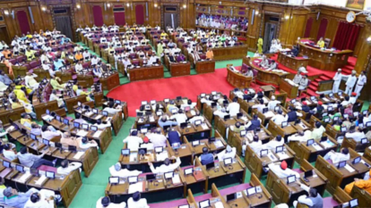 मंत्रियों और विधायकों का बढ़ा वेतन-भत्ता, स्वाधीनता दिवस की पूर्व संध्या पर योगी सरकार का बड़ा तोहफा