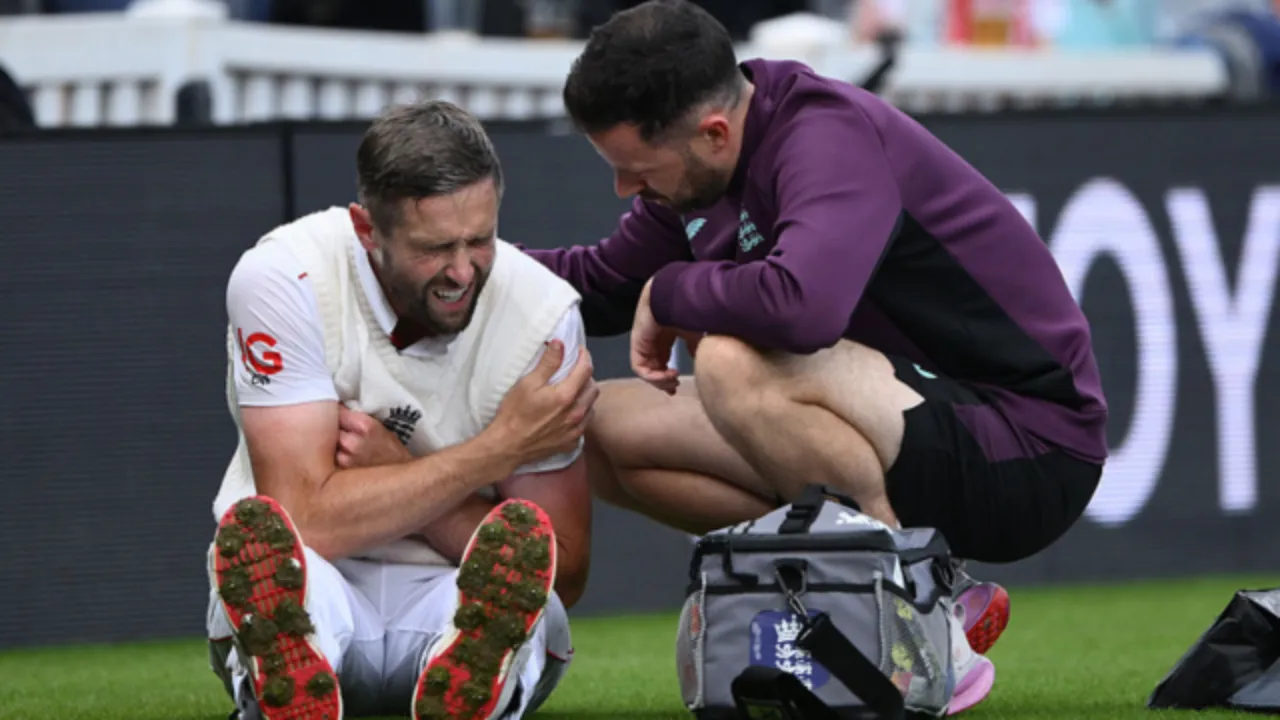 IND VS ENG: जो रूट ने चोटिल क्रिस वोक्स को खेल को लेकर दिया बड़ा अपडेट, आगामी मैच की बताई रणनीति