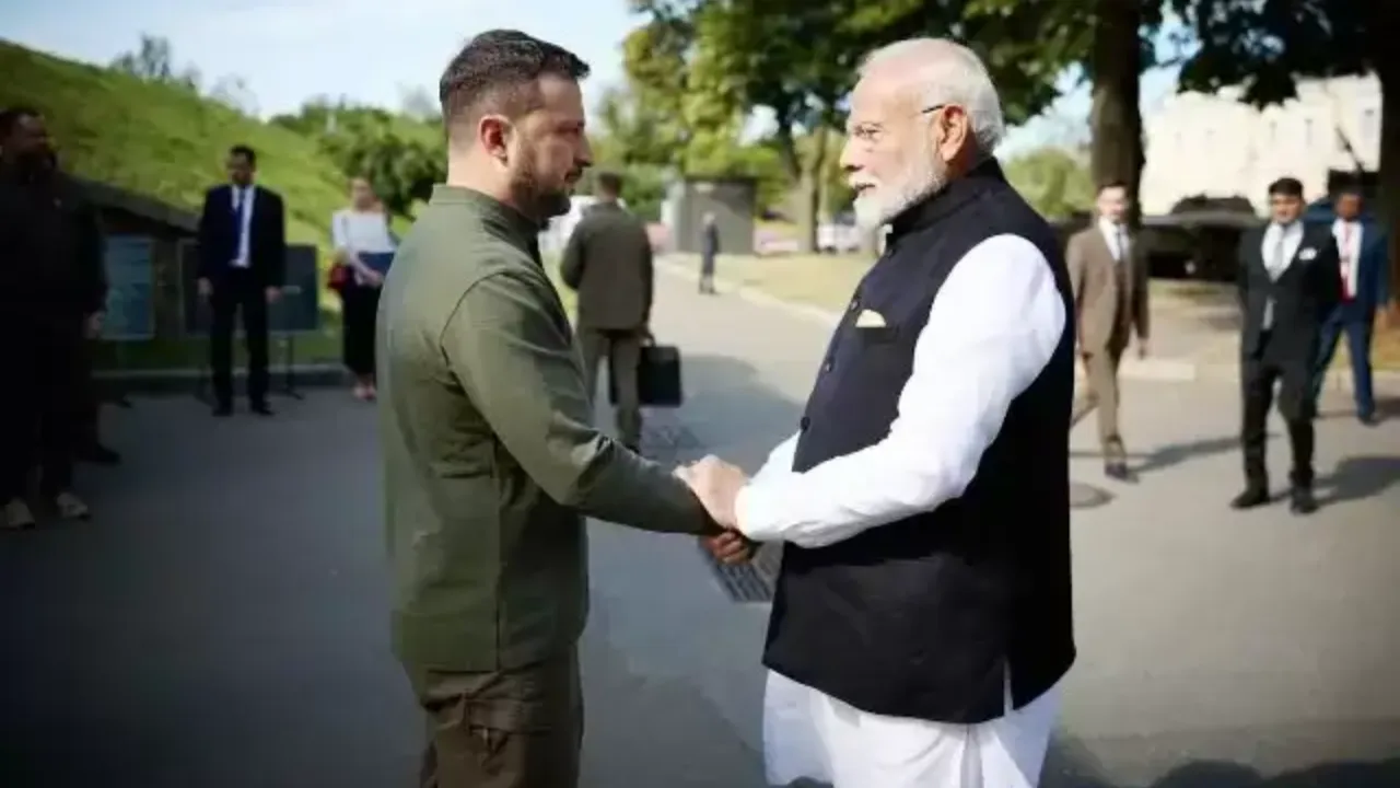 Russia vs Ukraine: पीएम मोदी लगा सकते हैं युद्ध पर विराम! जेलेंस्की के साथ फोन पर चर्चा, पुतिन से सोमवार को होगी मुलाकात