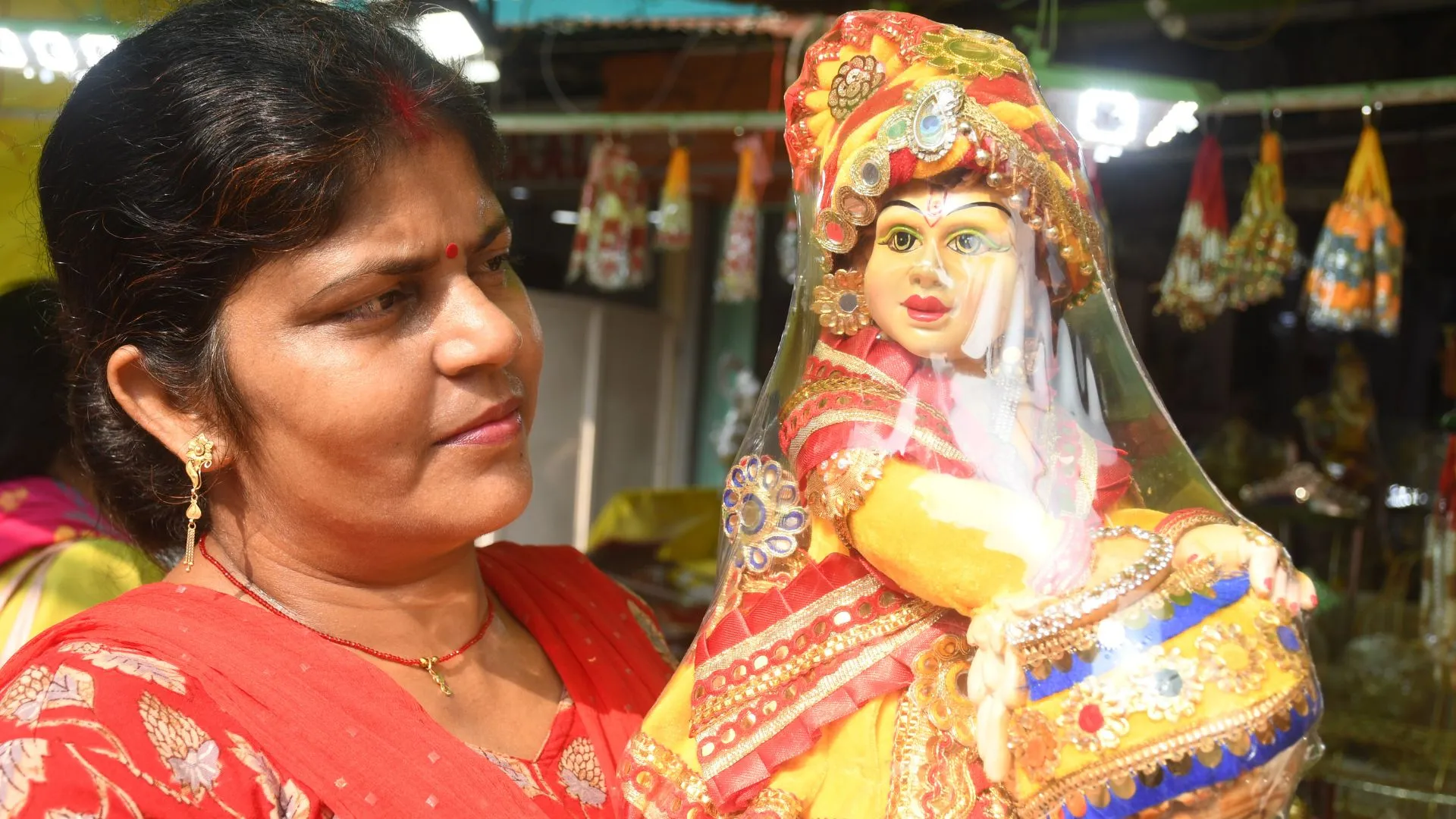 श्रीकृष्ण का 5252वां जन्मोत्सव कल: इस्कान मंदिर में धूमधाम से मनेगा महामहोत्सव, जानिए पूजा मुहूर्त से लेकर सामग्री, विधि