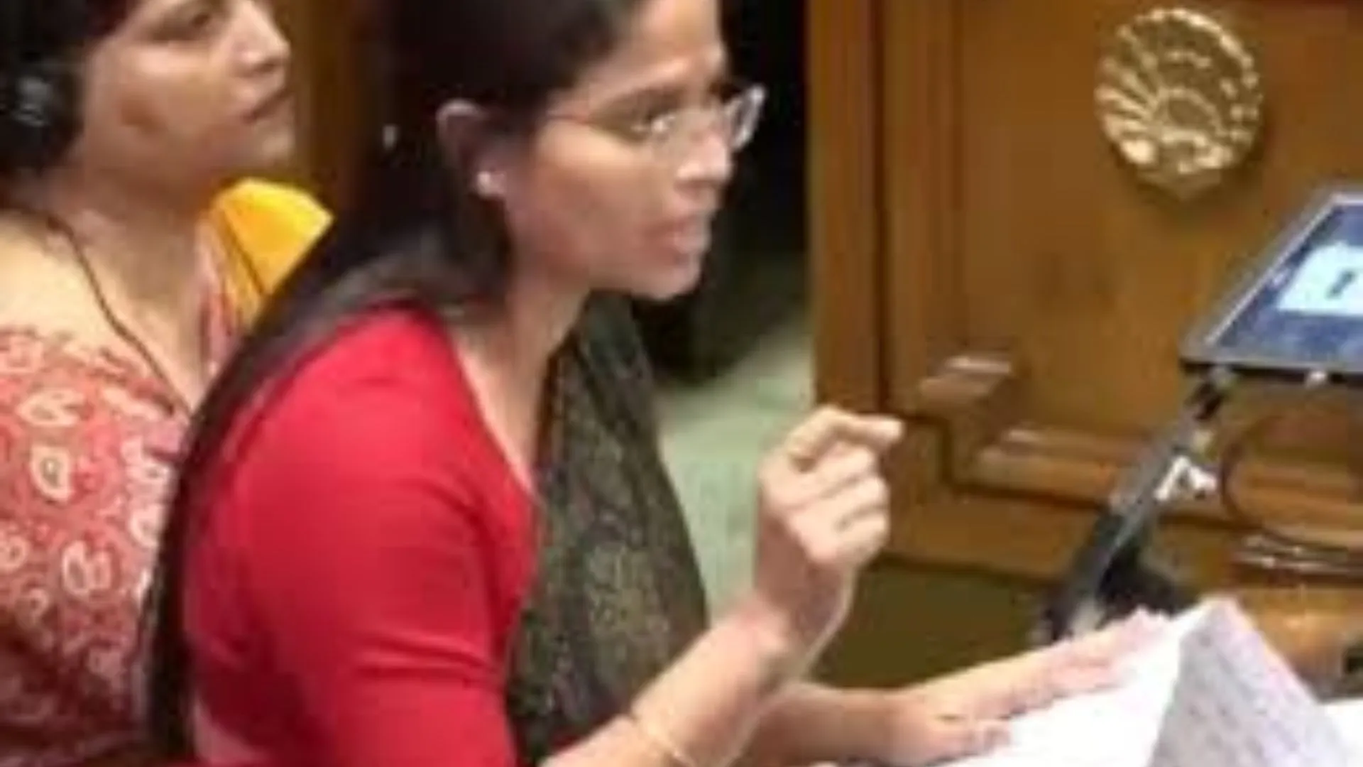 फिर से चर्चा में आई विधायक पूजा पाल, जिला पंचायत सदस्य की तहरीर पर अभद्र टिप्पणी करने वाले पर FIR की कार्रवाई