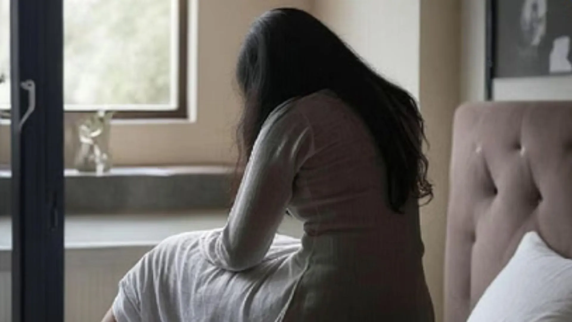 महिला को फेसबुक पर दोस्ती करना पड़ा महंगा: जमानत पर रिहा आरोपी ने शादी कर युवती को लूटा, सच्चाई जान पत्नी के उड़े होश