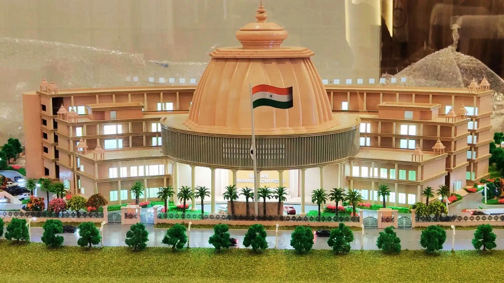 वाराणसी में  97 करोड़ की लगत से होगा नगर निगम के नए सदन भवन का निर्माण: योगी सरकार ने दी अनुमति, आधुनिक सुविधाओं से होगा युक्त 