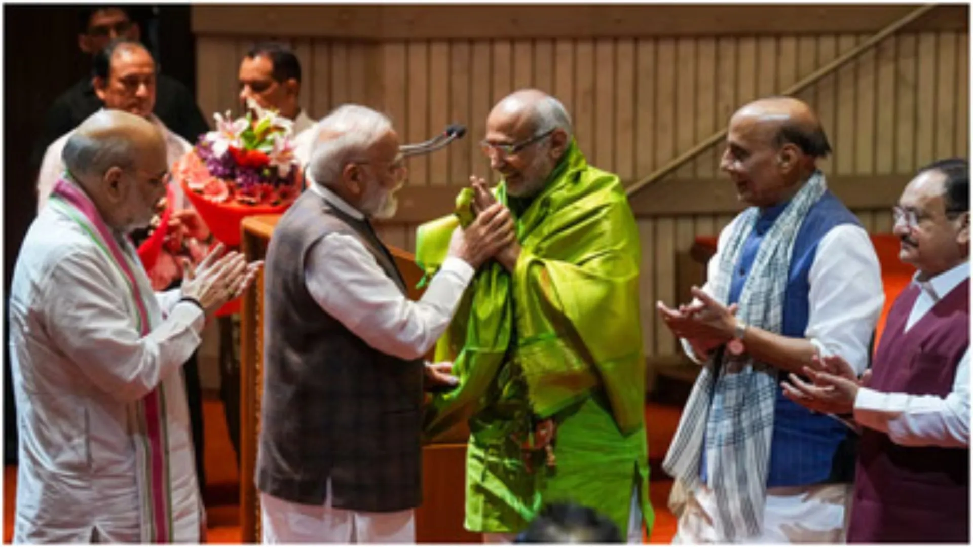 NDA की बैठक में शामिल हुए PM मोदी और उपराष्ट्रपति उम्मीदवार राधाकृष्णन, 20 अगस्त को नामांकन की संभावना