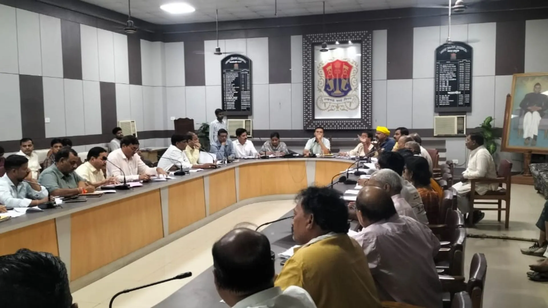 शहर में नए वेंडिंग जाेन बनाने के लिए नगर निगम कराएगा सर्वे, पटरी दुकानदारों को किया जाएगा चिन्हित 