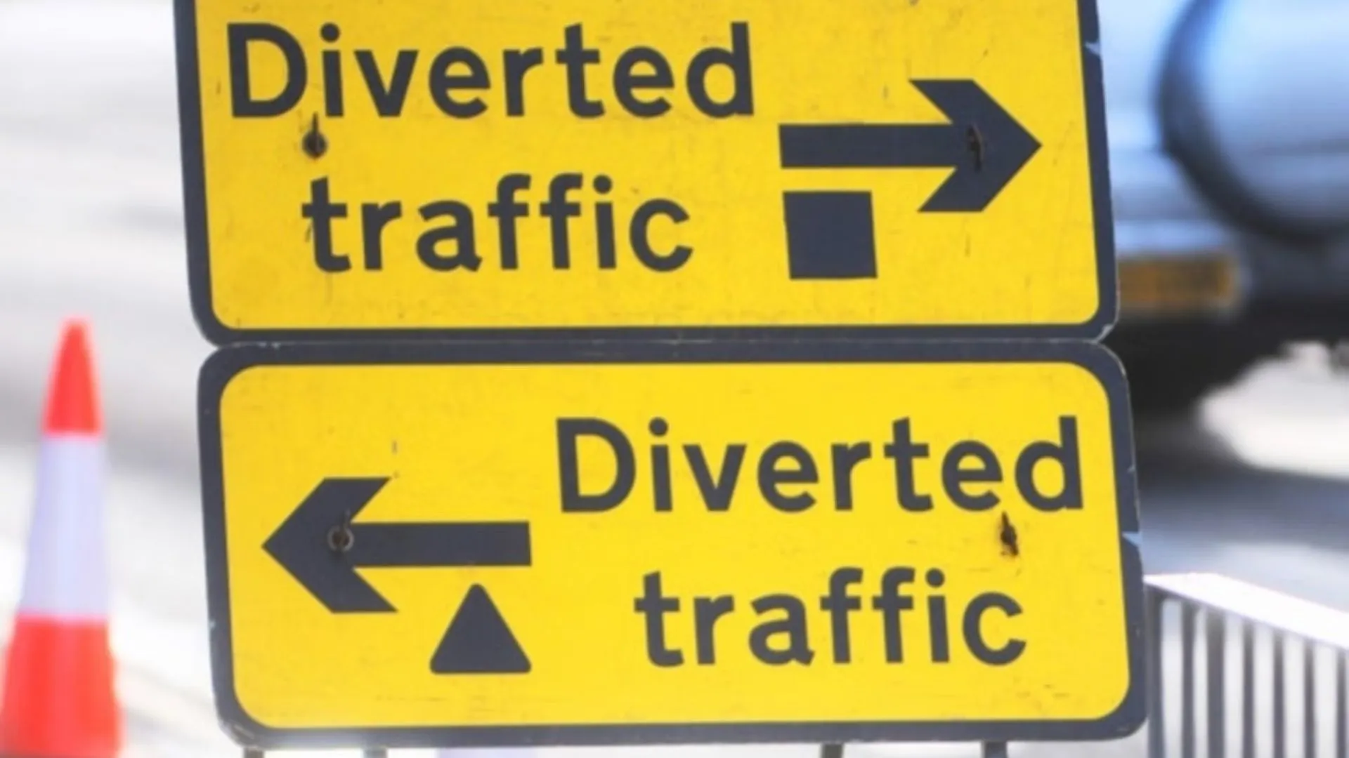 Chehallum 2025: लखनऊ में 15 अगस्त को बदली रहेगी यातायात व्यवस्था, चेहल्लुम के जुलुस के चलते ट्रैफिक पुलिस ने जारी किये दिशा निर्देश 