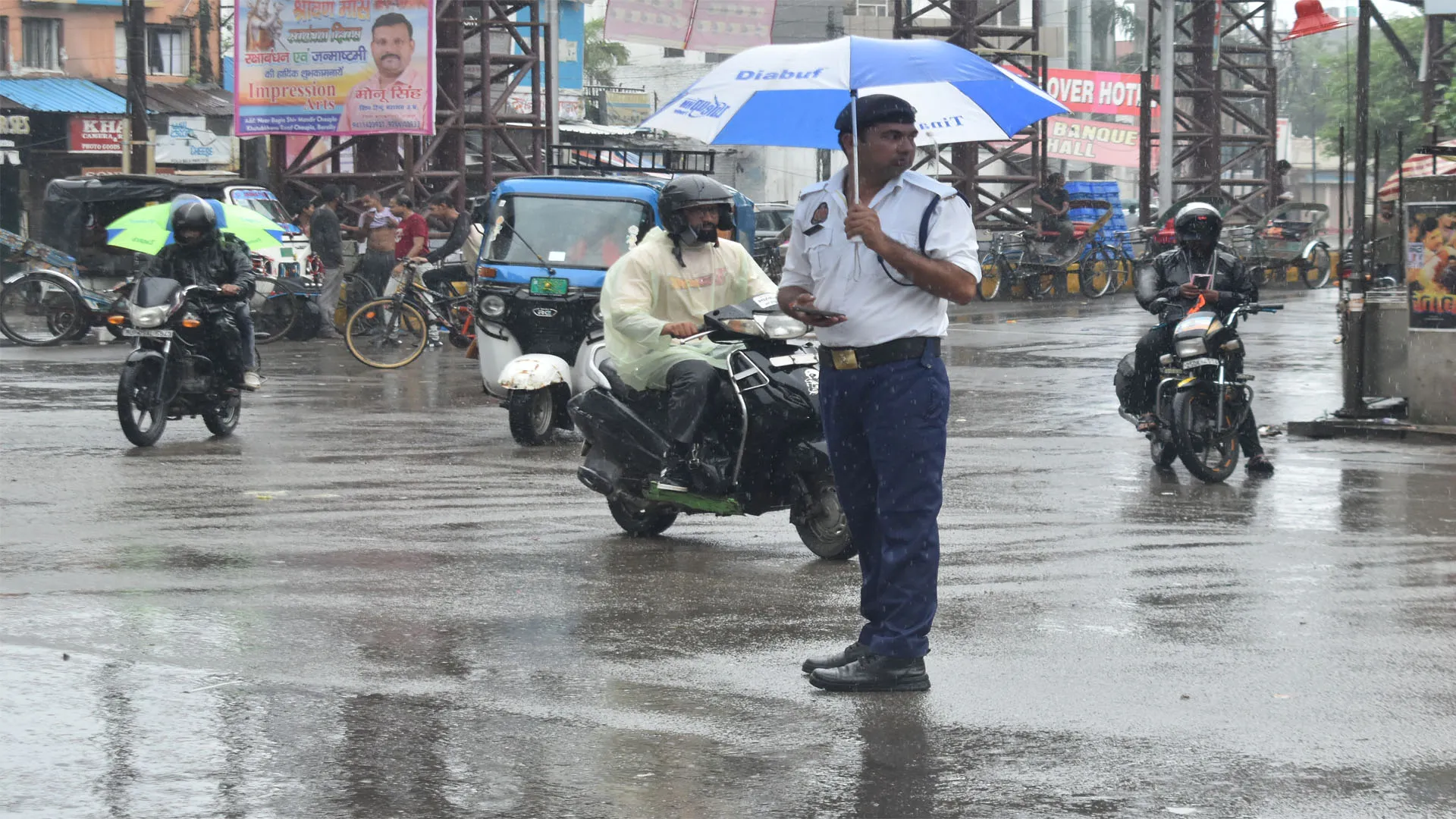 Bareilly : चार दिन तक और हो सकती मध्यम से भारी बारिश...येलो अलर्ट जारी