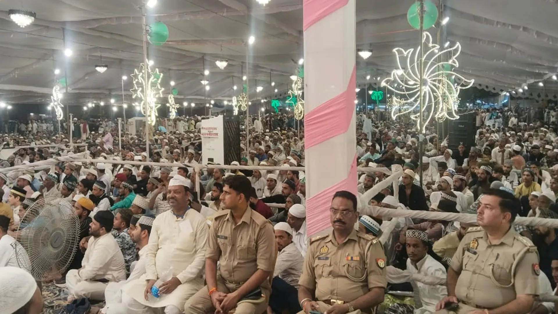 Urs-e-Razvi 2025 : मुसलमानों और मदरसों को देश भक्ति के सर्टिफिकेट की जरूरत नहीं