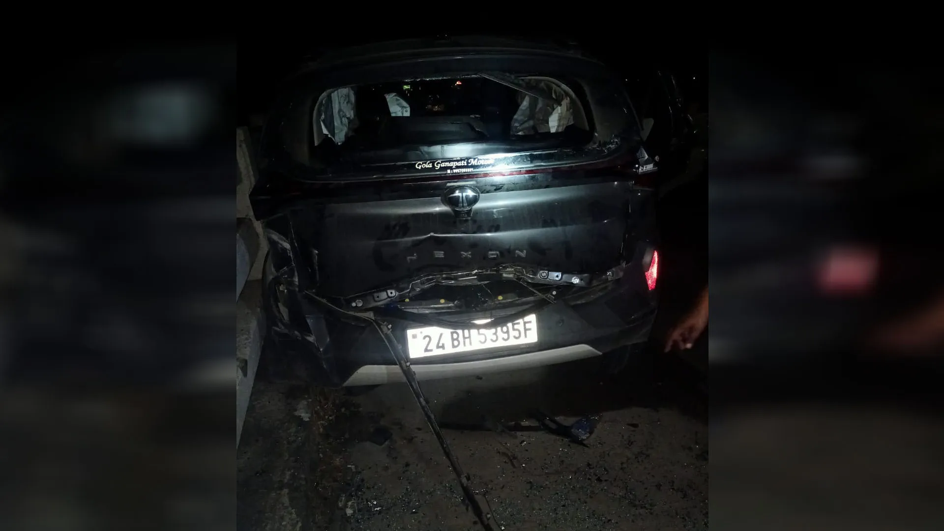 Rampur : डिवाइडर में घुसी कार...सड़क हादसे में महिला की मौत व तीन घायल