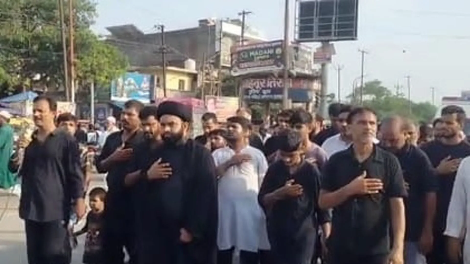 Moradabad : इमाम हुसैन के चेहलुम पर निकला जुलूस, हुई मजलिस-ए-अज़ा