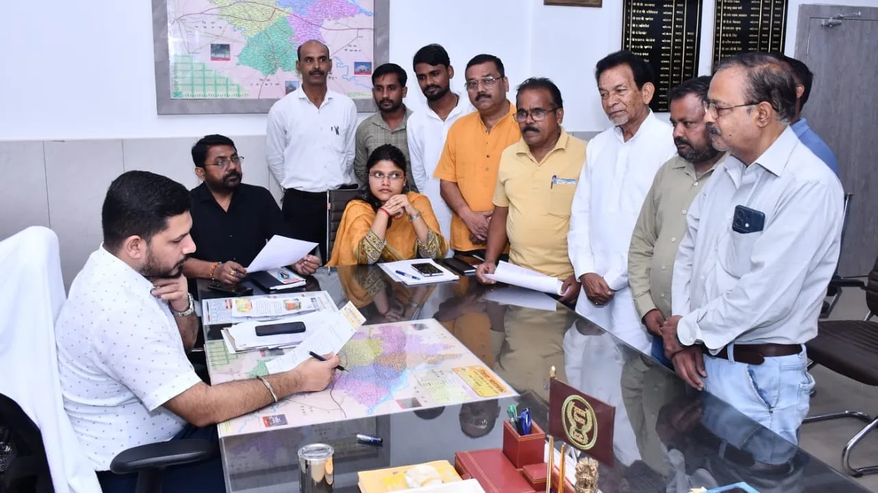 बाराबंकी : ड्रोन शूट में फोटोग्राफरों को हो रही परेशानी, डीएम से लगाई गुहार