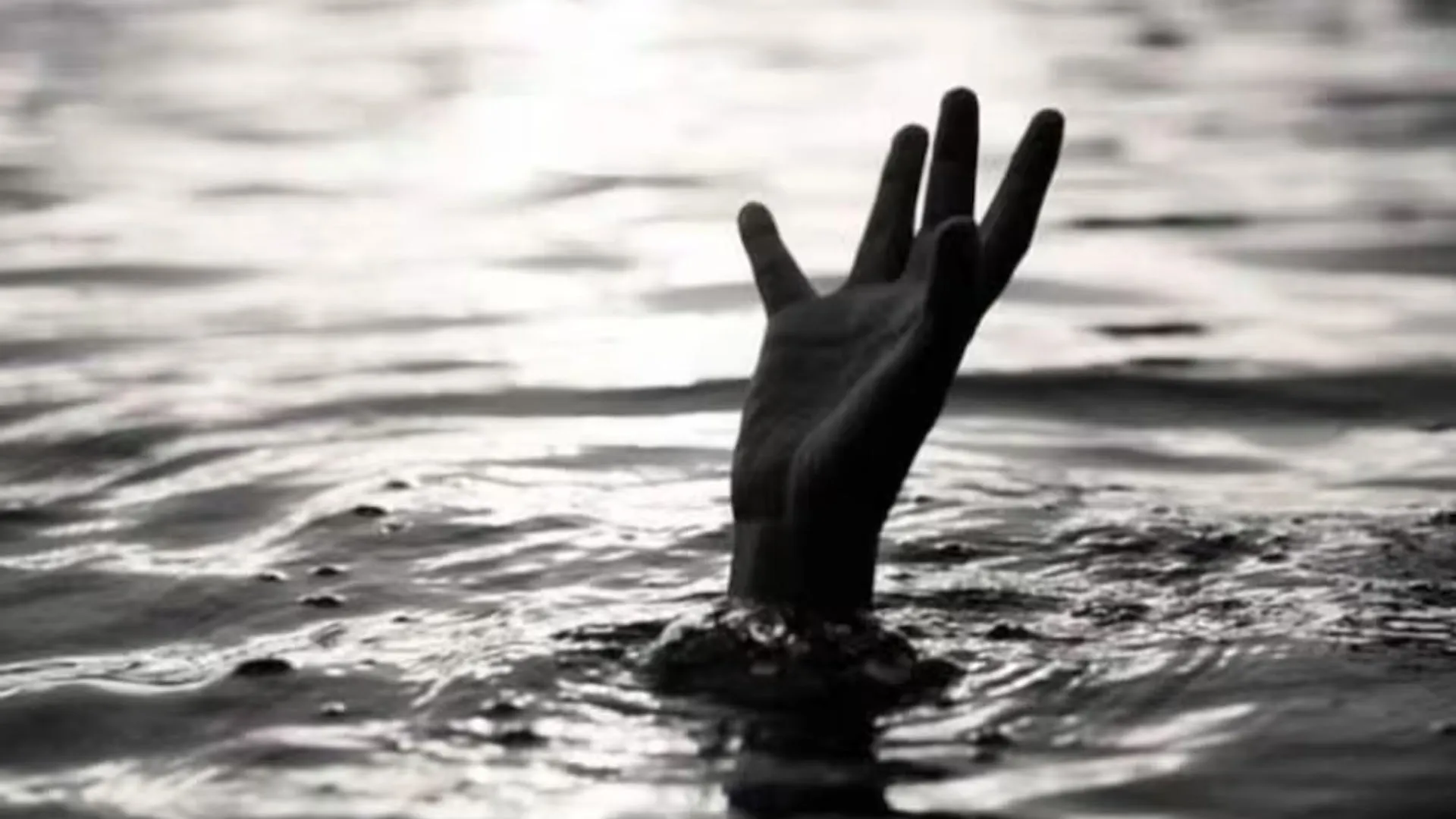 बदायूं: भैंस को बाहर निकालने के प्रयास में युवक की रामगंगा में डूबकर मौत