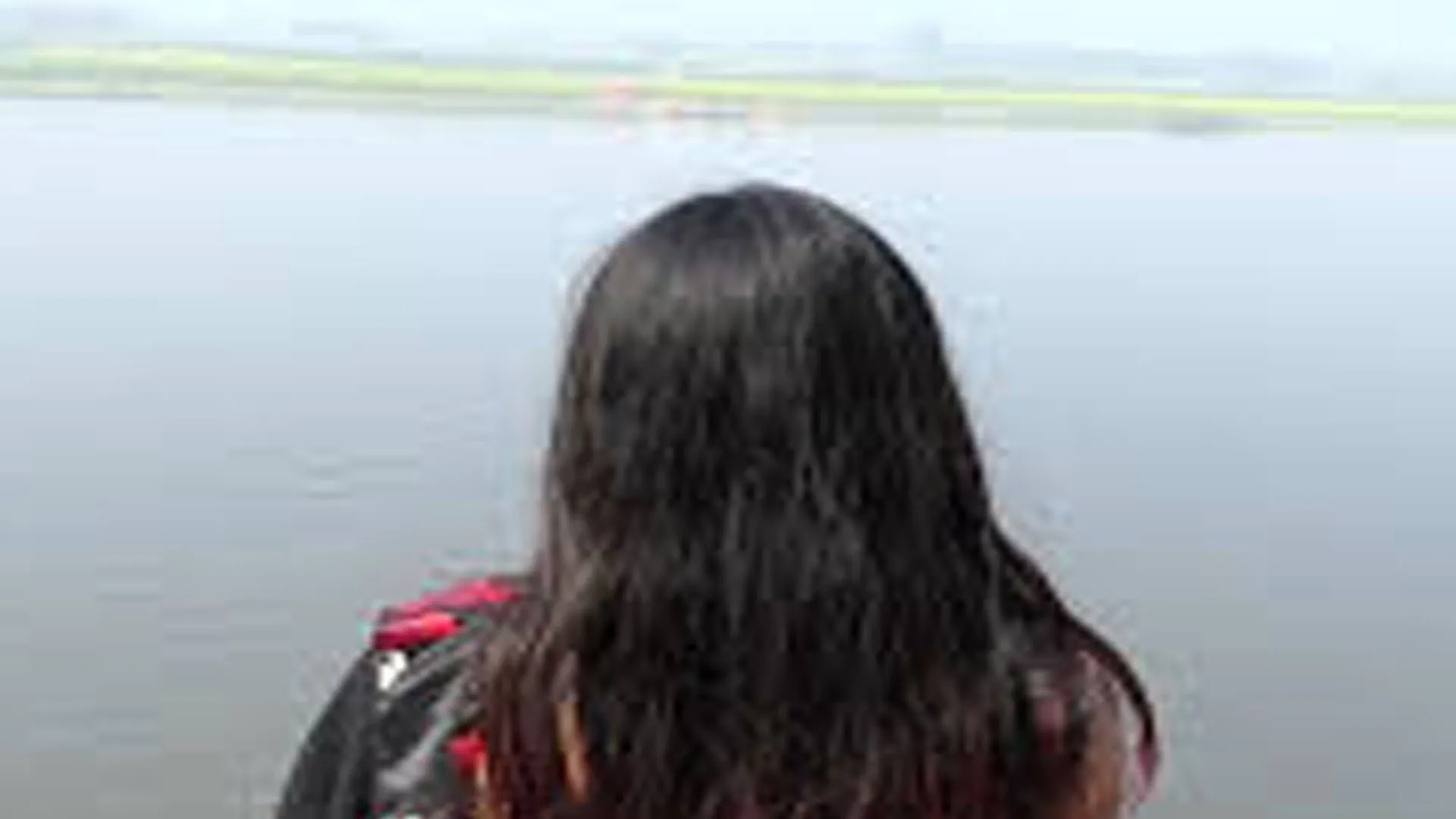 UP: भाभी से विवाद के बाद युवती ने गंगा में लगाई छलांग, गोताखोरों ने बचाई जान