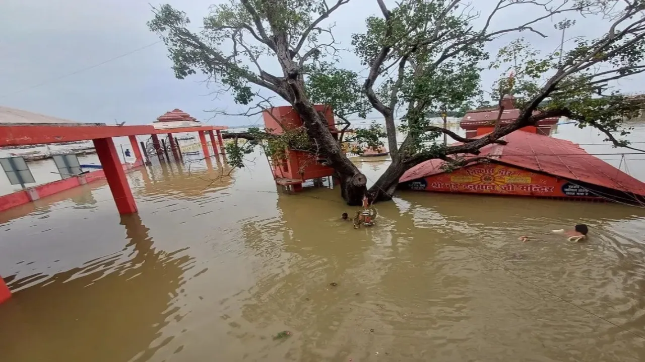 शहर से गांव तक पानी-पानी: प्रयागराज में गंगा-यमुना का कहर, लाखों लोग प्रभावित