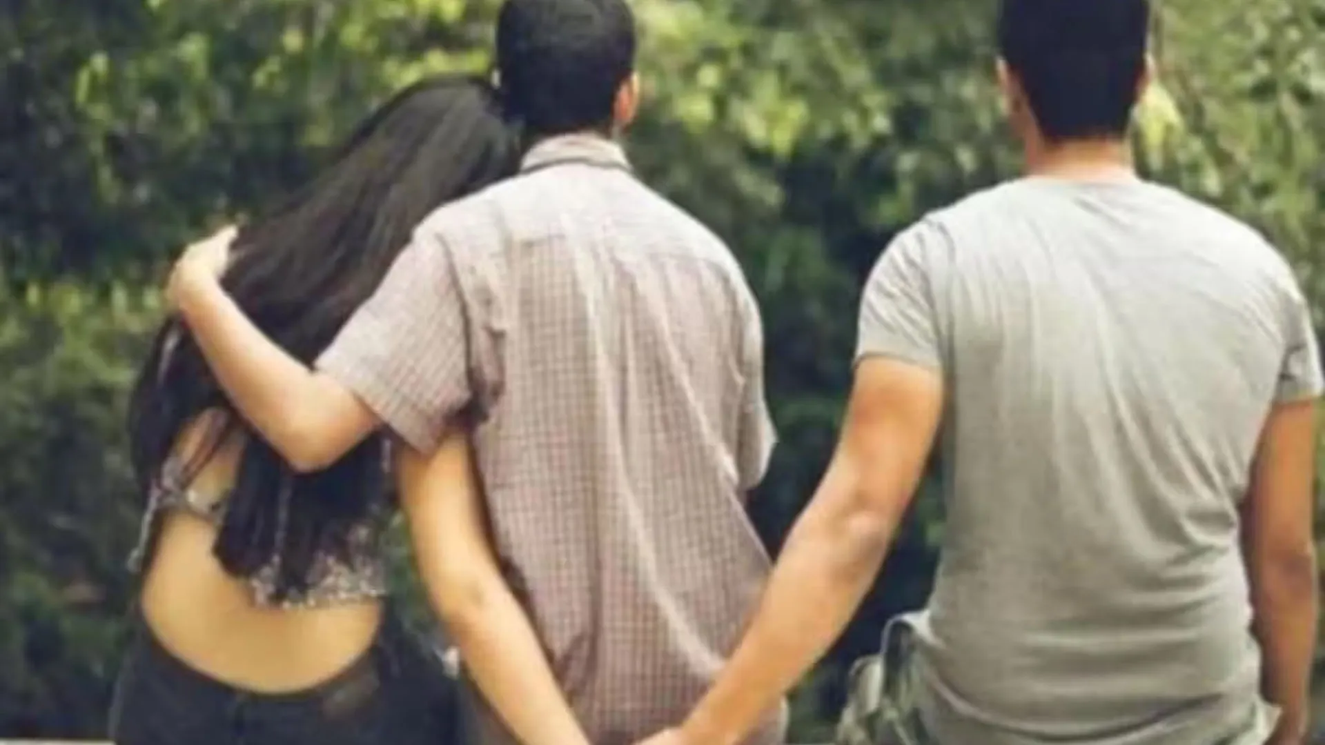 दस बार ससुराल से भागी महिला...15-15 दिन प्रेमी और पति के साथ प्यार बांटने को तैयार