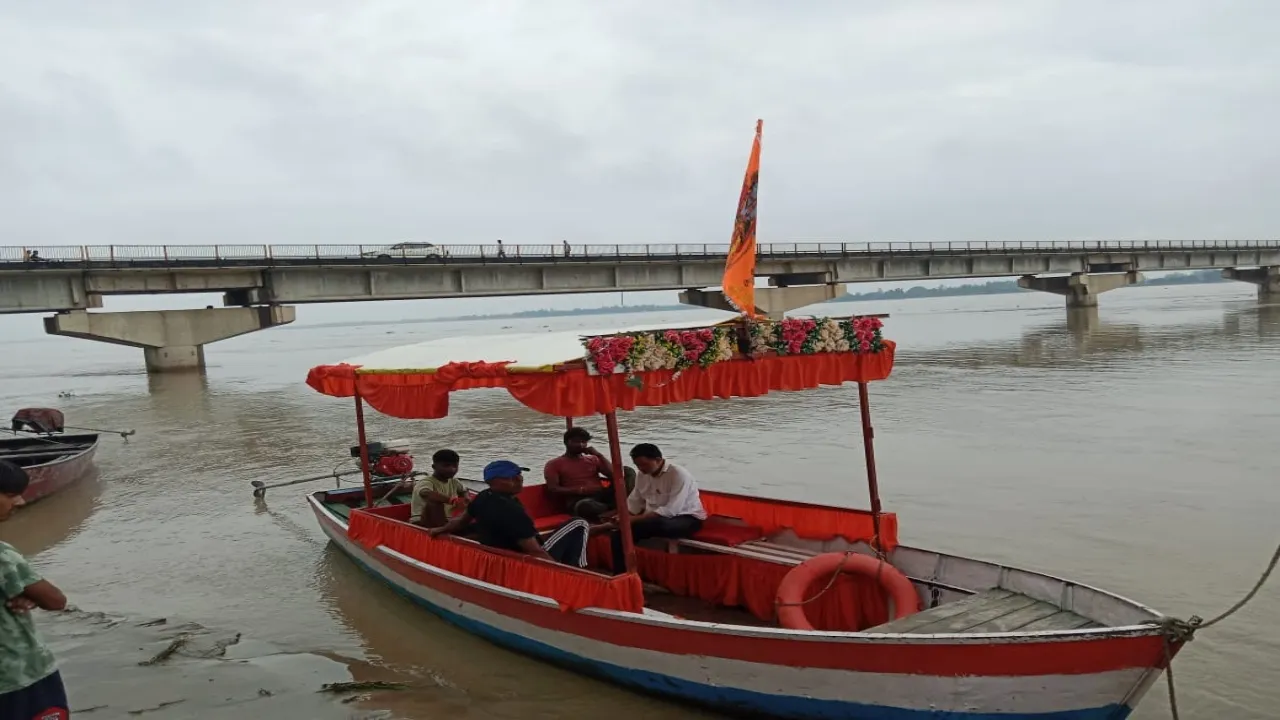 सरयू का जलस्तर स्थिर, 475 परिवार अब भी बाढ़ की चपेट में