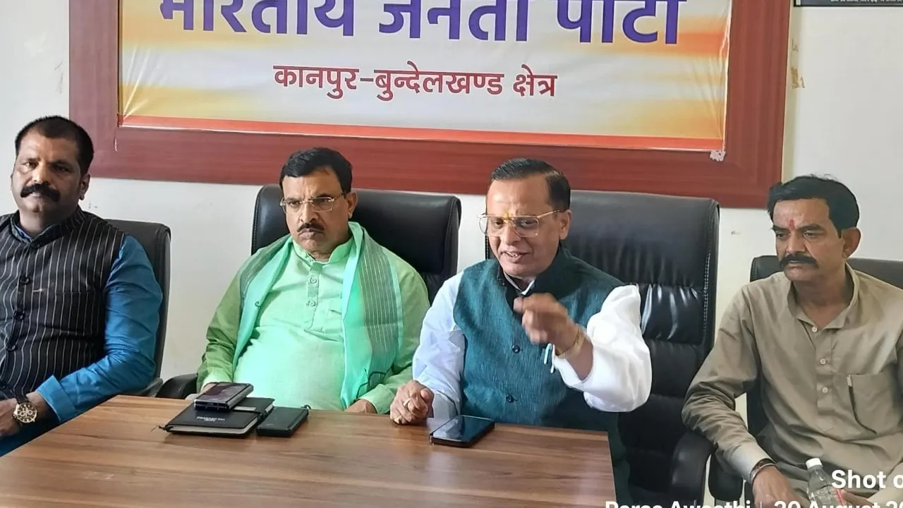 भाजपा का बड़ा अभियान : मशाल जुलूस से व्यापारी सम्मेलन तक, घर-घर पहुंचेगा स्वदेशी संदेश