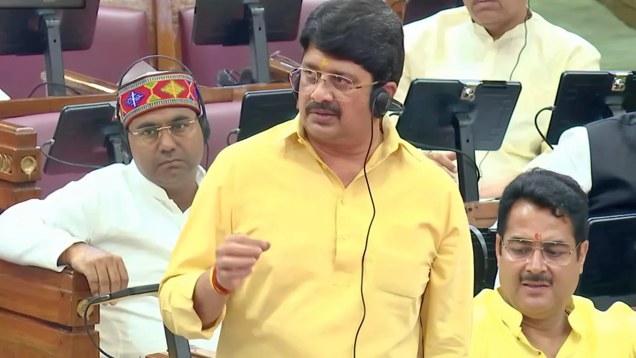 राजा भैया का विजन 2047 पर खुला संदेश : “नेता-फकत आएंगे; राष्ट्र का एक स्वर ज़रूरी”  