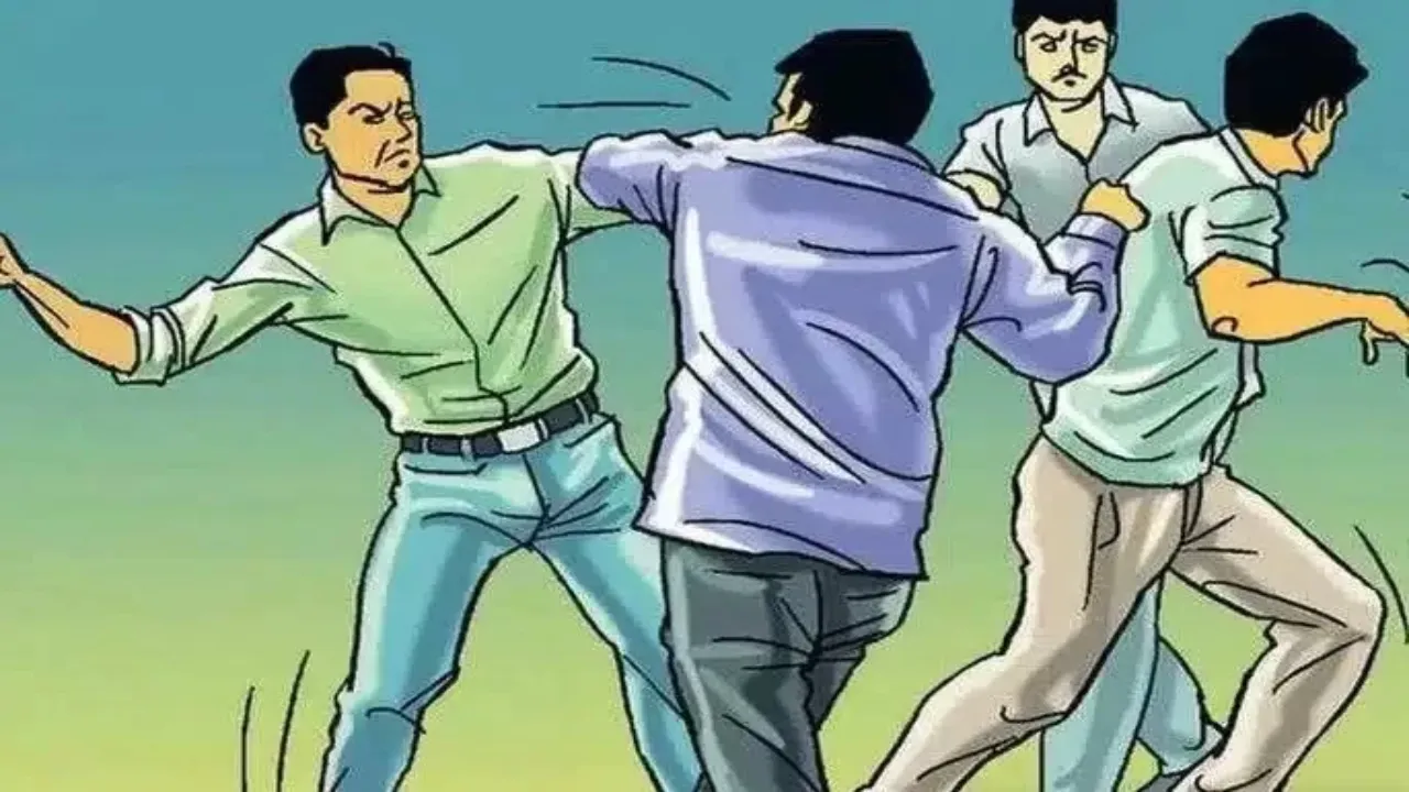 पिता की चिता पर भाई बने दुश्मन : अंतिम संस्कार में चले लात-घूंसे, पुलिस की मौजूदगी में हुआ दाह संस्कार