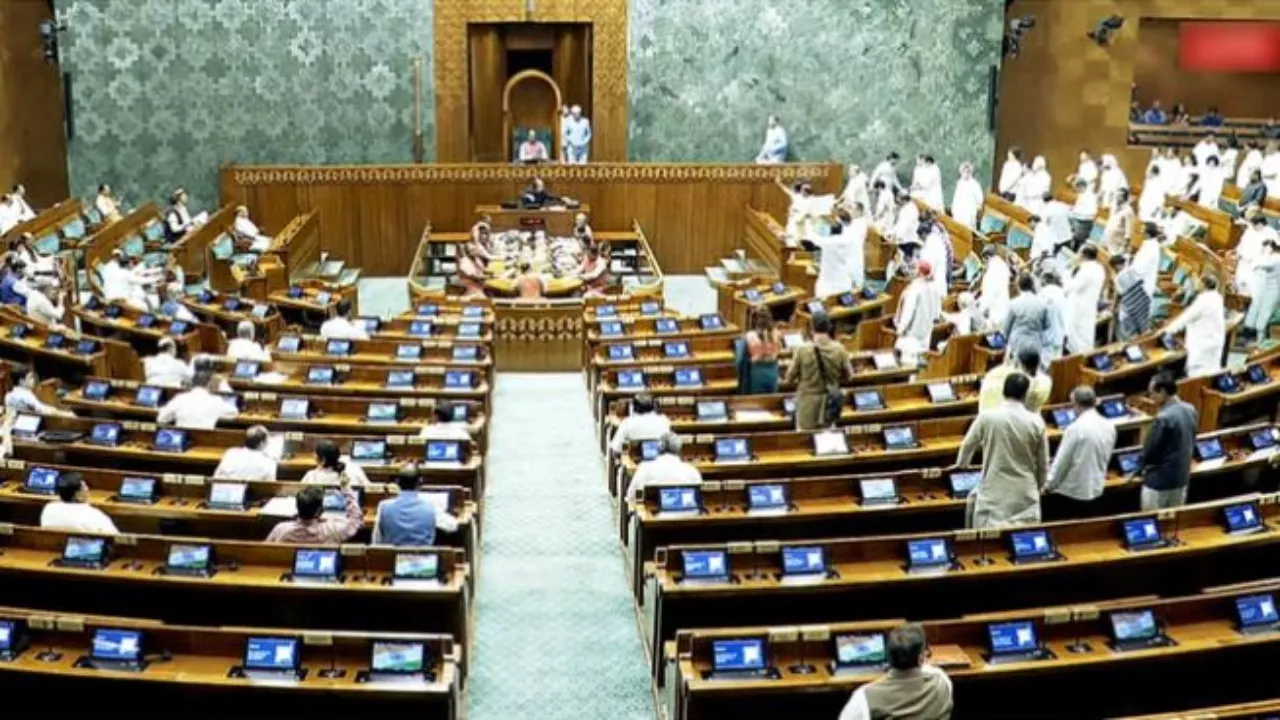 लोकसभा में पास Online Gaming Bill : रुपये वाले गेम पर प्रतिबंध, तीन साल तक जेल और 1 करोड़ जुर्माना