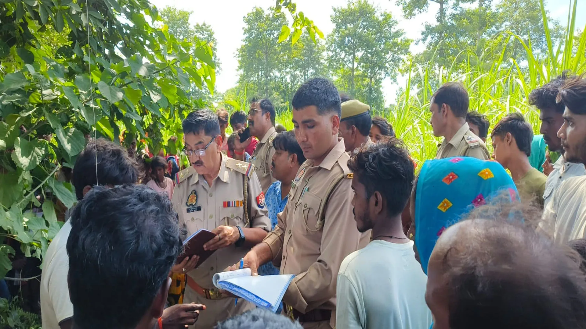 लखीमपुर खीरी : खेत गए युवक का दूसरे दिन चक मार्ग पर मिला शव, जांच में जुटी पुलिस