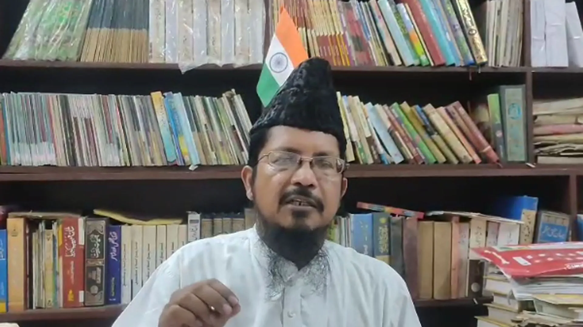 Bareilly : संभल हिंसा पर आयोग की रिपोर्ट...मुस्लिम उलमा ने एक पक्षीय बताकर किया खारिज