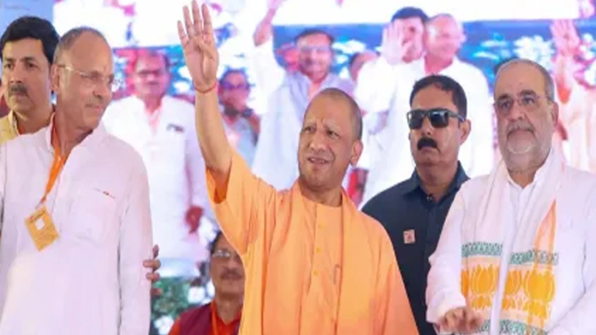 मुरादाबाद : सीएम के रात्रि विश्राम से उड़ी रही अधिकारियों की नींद