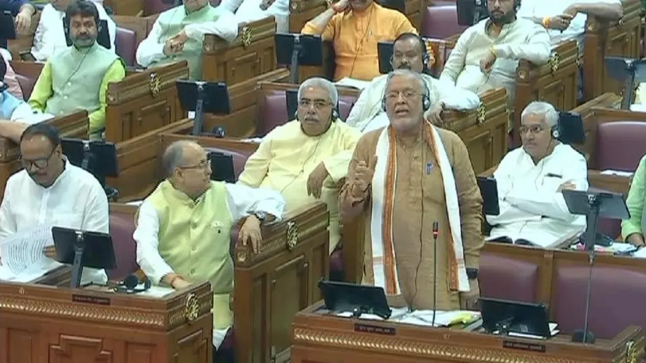 फतेहपुर मकबरा विवाद : 10 नामजद, 150 अज्ञात पर FIR ; कानून अपना काम करेगा - सुरेश खन्‍ना