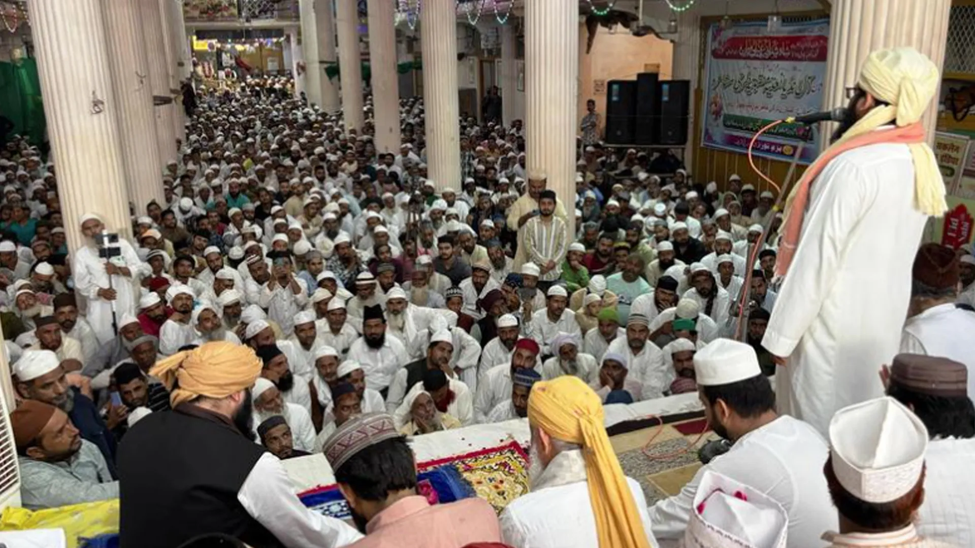 बरेली : गैर शरई कामों में उलझी मुस्लिम कौम...शरीयत के हिसाब से करें काम