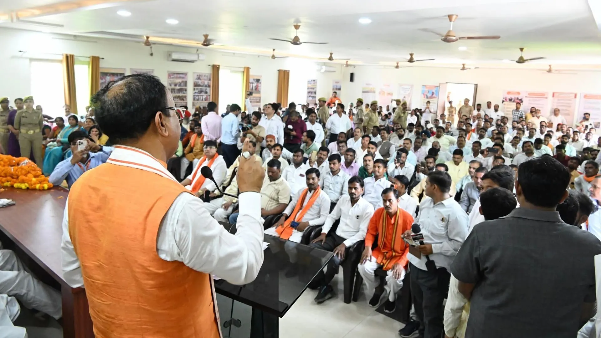 पीलीभीत:  सपा- कांग्रेस में भरी हवा हो गई फुस्स, 2047 तक नहीं आने वाला नंबर, डिप्टी सीएम ने विपक्ष पर साधा निशाना