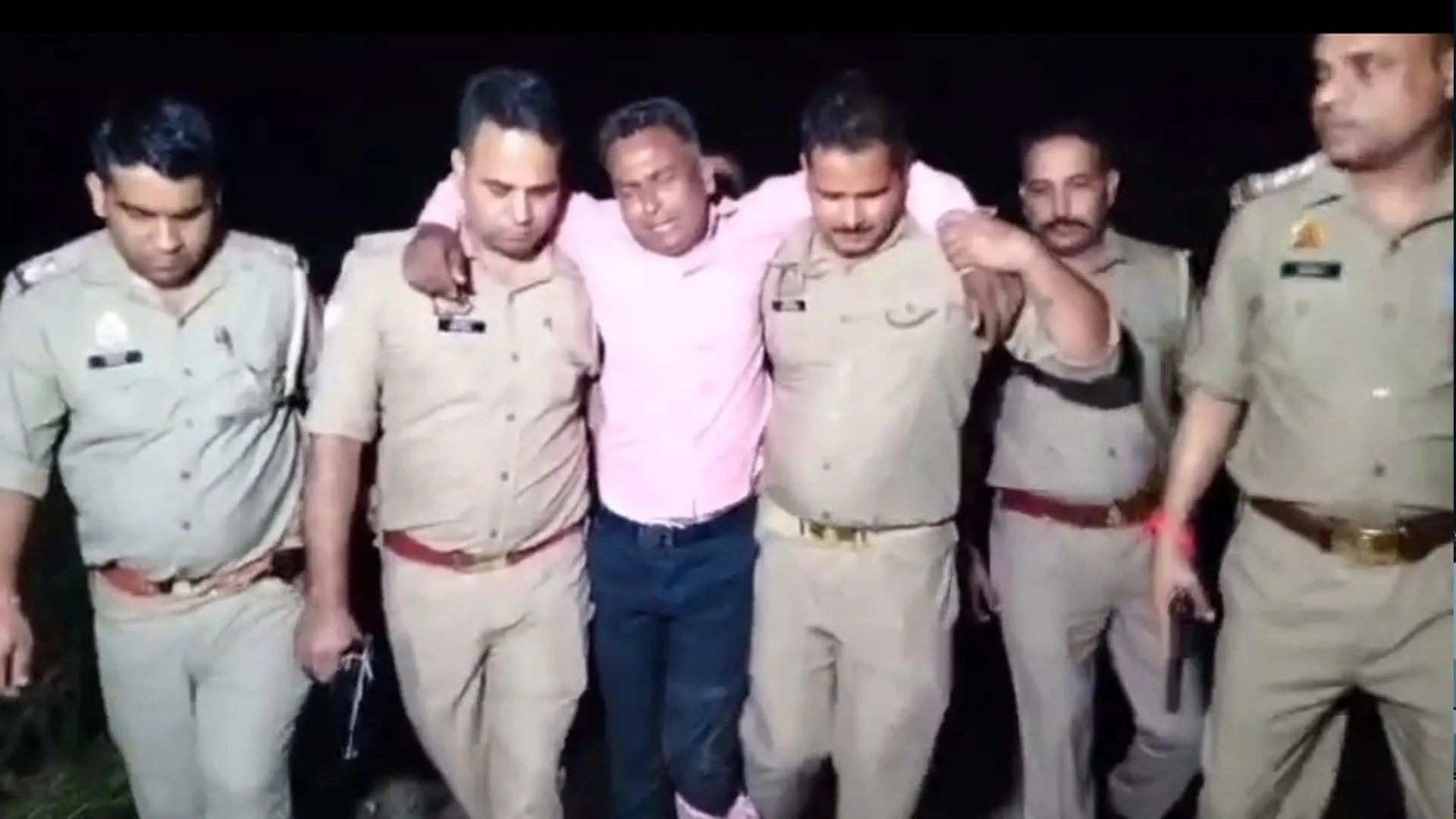 मुरादाबाद : अध्यापिका पर तेजाब फेंकने वाला पुलिस मुठभेड़ में घायल