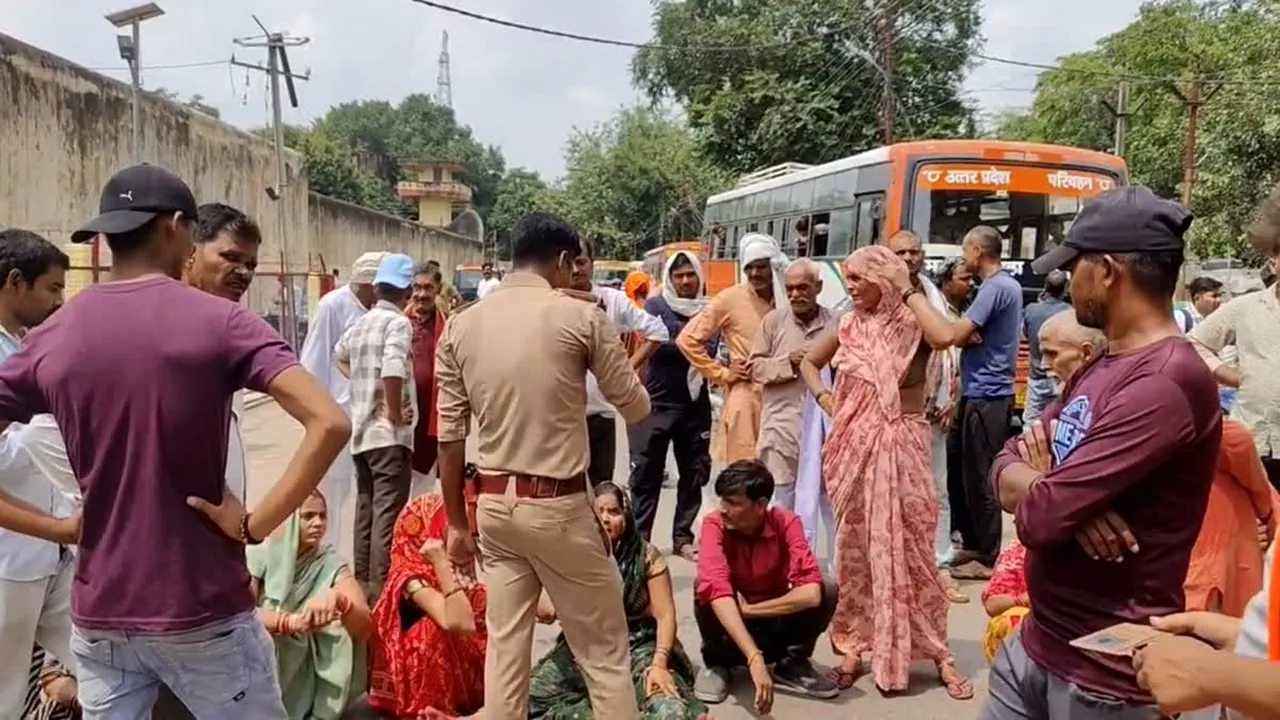 हमीरपुर जिला कारागार में बंदी की संदिग्ध मौत पर बवाल, परिजनों ने हत्या का लगाया आरोप, सड़क जाम