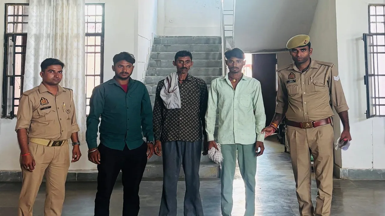 बदायूं : हत्या के मामले में तीन वांछित आरोपियों को पुलिस ने किया गिरफ्तार, जंगल में मिला था शव