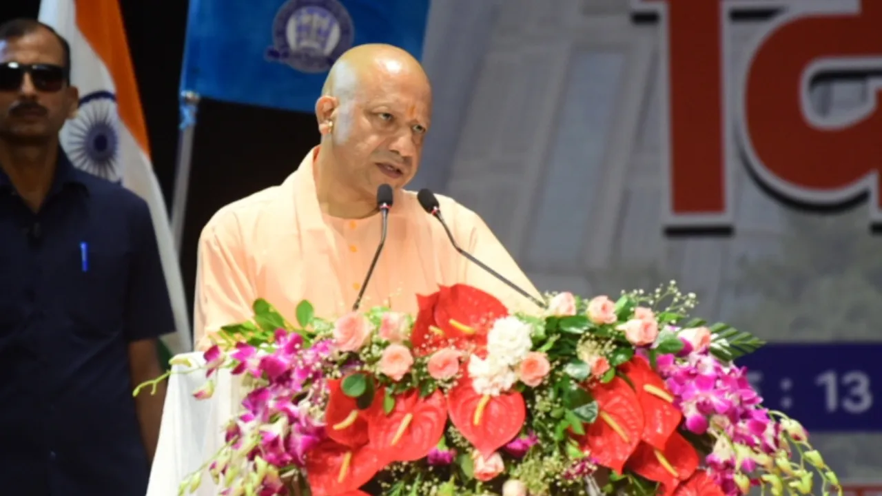 लोहिया संस्थान का आज 5वां स्थापना दिवसः  CM योगी ने उत्कृष्ट चिकित्सा सेवा में लगे चिकित्सकों को किया सम्मानित, लोगों को दी करोड़ों की सौगात