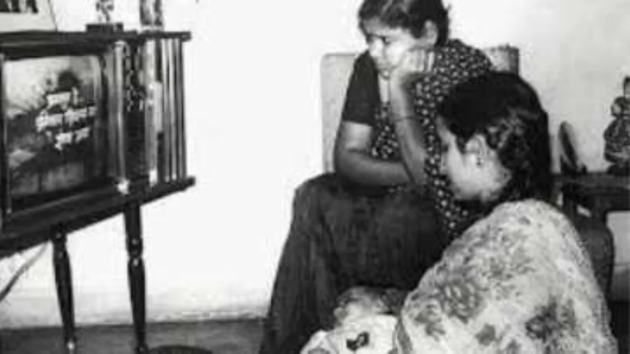 15 सितंबरः आज के दिन ही दूरदर्शन का हुआ आगमन, छोटे से डिब्बे में समाई पूरी दुनिया