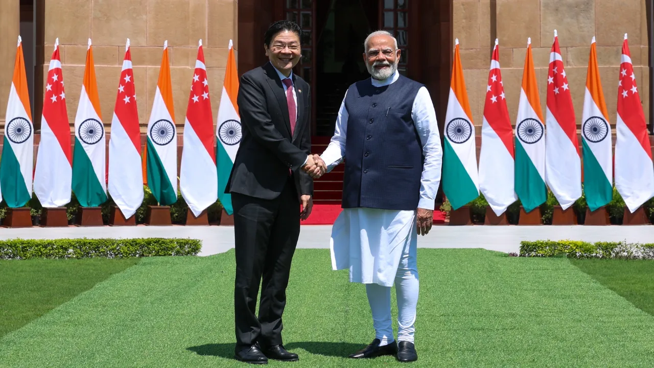 India Singapore Ties: ट्रंप के टैरिफ विवाद के बीच भारत ने सिंगापुर के साथ कीं 5 बड़ी डील्स, अरबों का निवेश भी सुनिश्चित