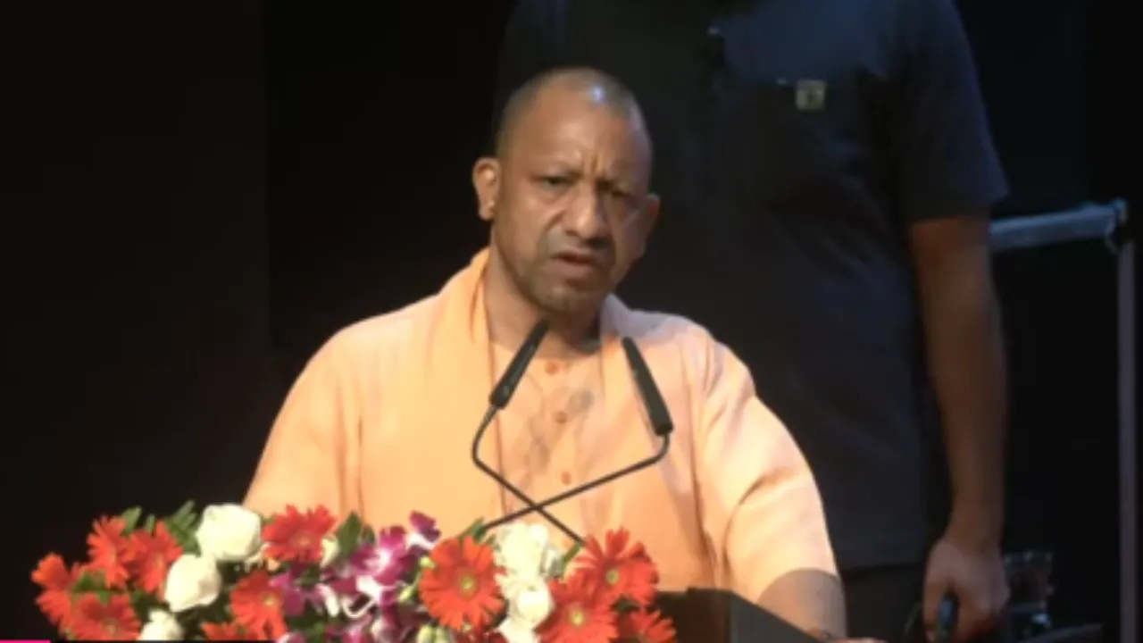 UP News: 'मिशन शक्ति-5.0' की शुरुआत... सीएम योगी ने SOP पुस्तिकाओं का किया लोकार्पण 