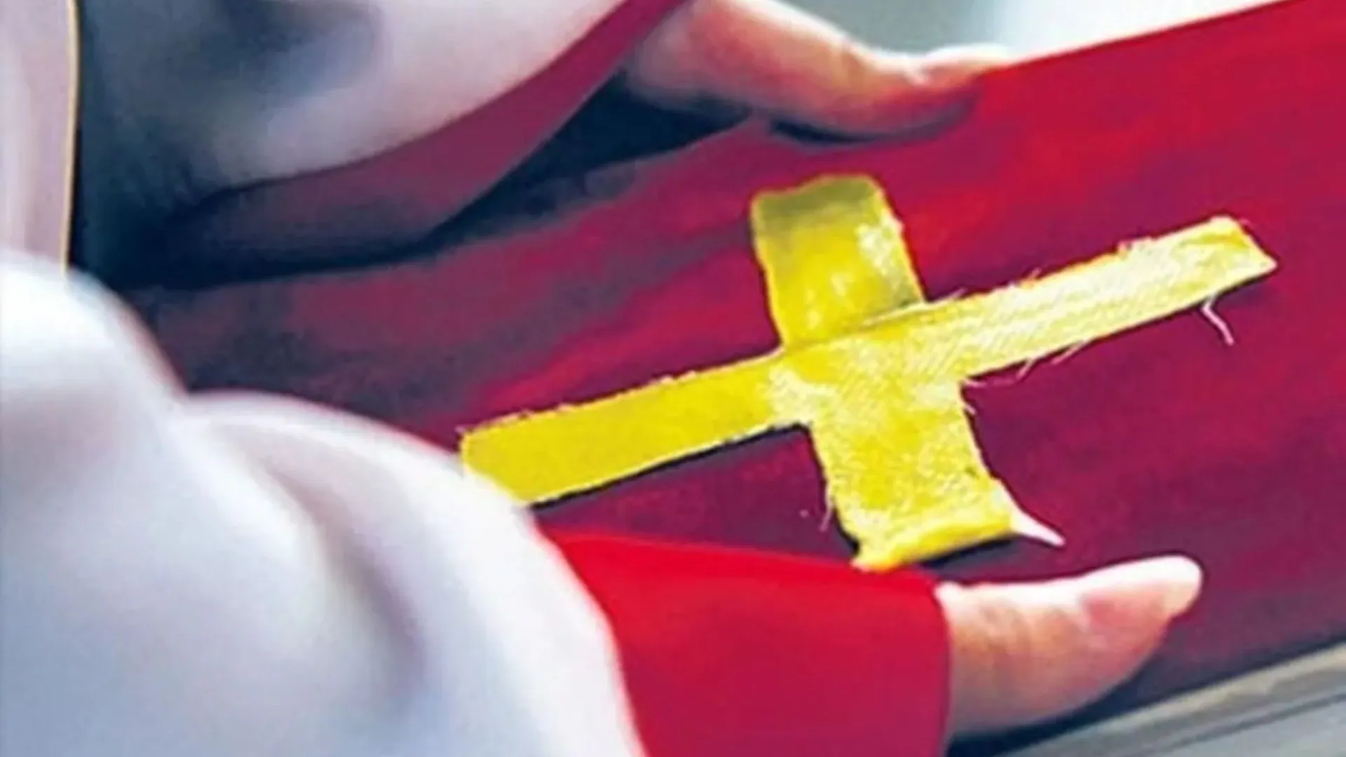 ‘चमत्कारी उपचार’ का दावा करने वाले गिरोह का सरगना गिरफ्तार, दावों के ज़रिए ईसाई धर्म अपनाने के लिए लुभाता था गैंग 