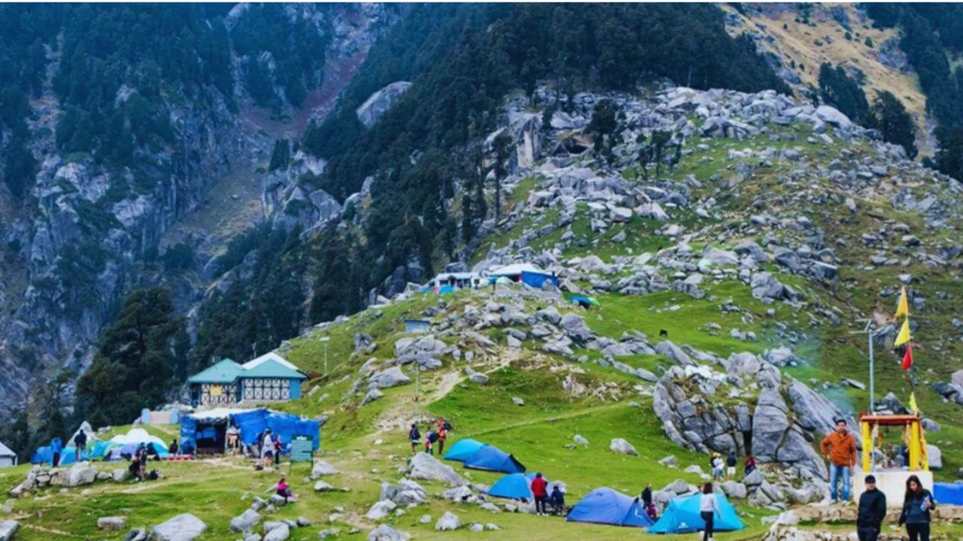 यात्रा वृतांत:  स्वर्ग के करीब की एक जगह : त्रियुंड