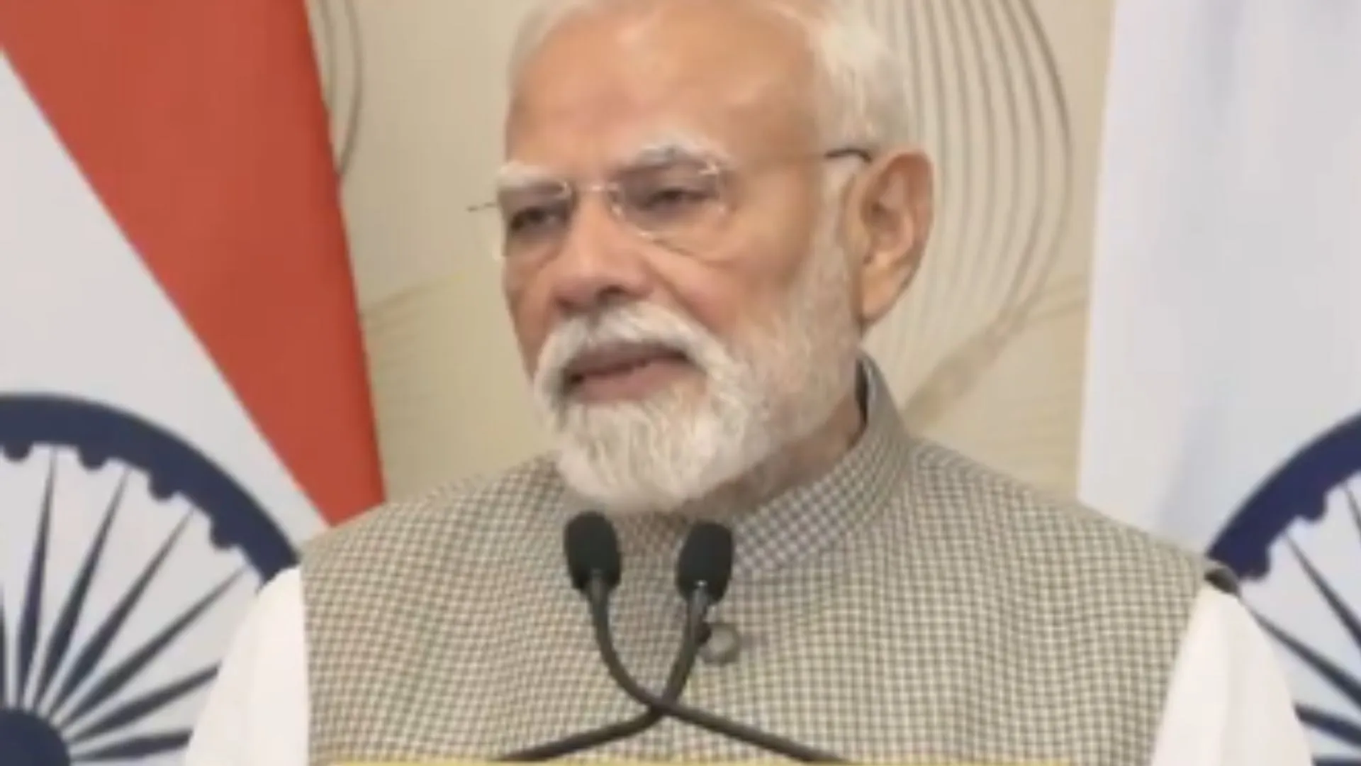 PM Modi in Varanasi: 'भारत-मॉरीशस केवल साझेदार नहीं, बल्कि परिवार' वाराणसी में बोले PM मोदी 