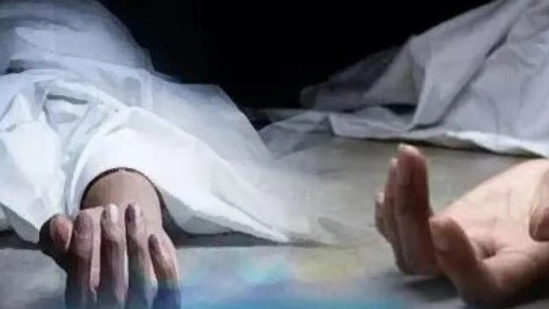 प्रयागराज में हादसा, कच्चे मकान की दीवार गिरने से दंपति की मौत, एक व्यक्ति गंभीर रूप से घायल  