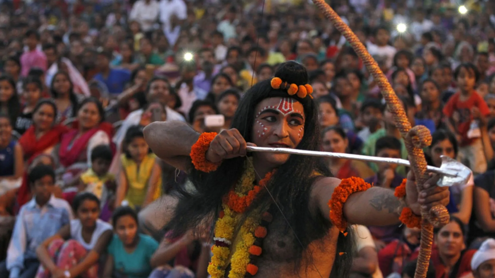 अयोध्या की दुर्गापूजा-रामलीला की विशेष पहचान...भव्य होगा आयोजन, तैयारियों को बेहतर बनाने में जुटा प्रशासन  