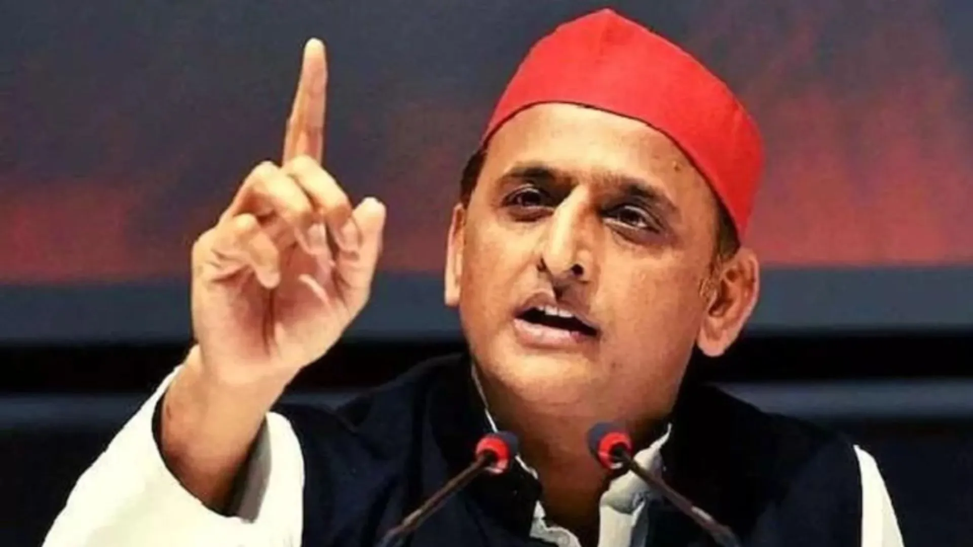 अखिलेश यादव ने बाढ़ की स्थिति को लेकर साधा निशाना, कहा-संकट में जनजीवन... लफ्फाजी करने को उपलब्धि मान रही सरकार