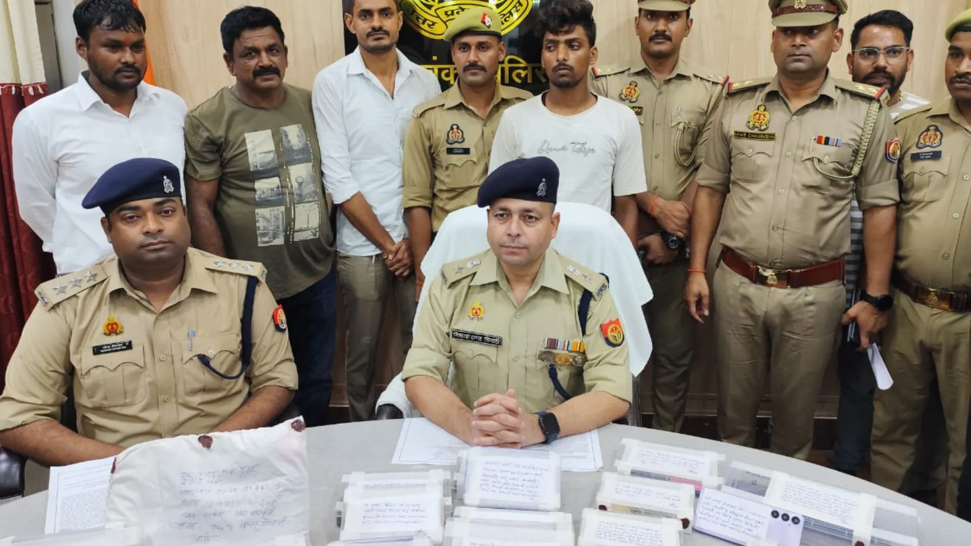 बाराबंकी में शातिर चोर गिरफ्तार..दस घटनाओं का खुलासा, छिनैती की हालिया चार घटनाएं भी खुलीं 