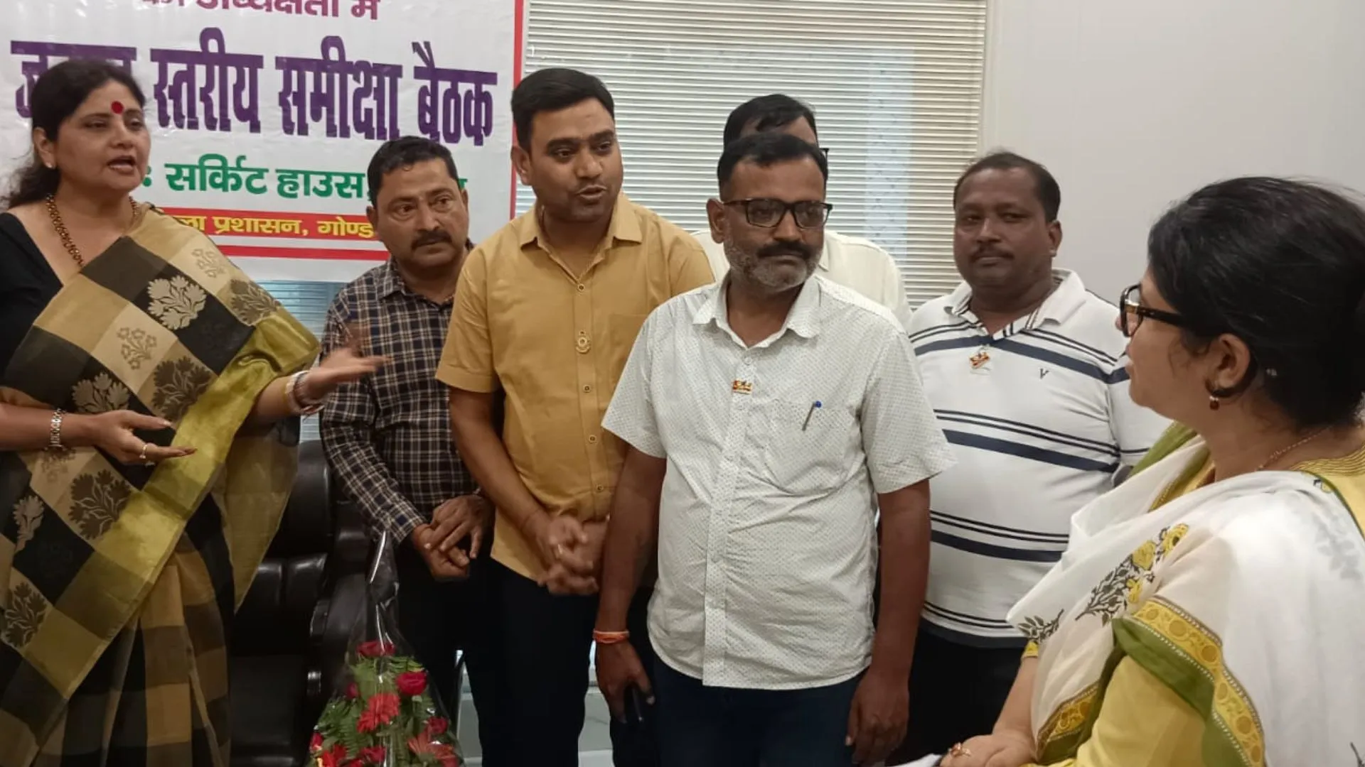 जिला अस्पताल निरीक्षण के दौरान खामियां देख भड़की महिला आयोग अध्यक्ष, CMO को लगाई फटकार 