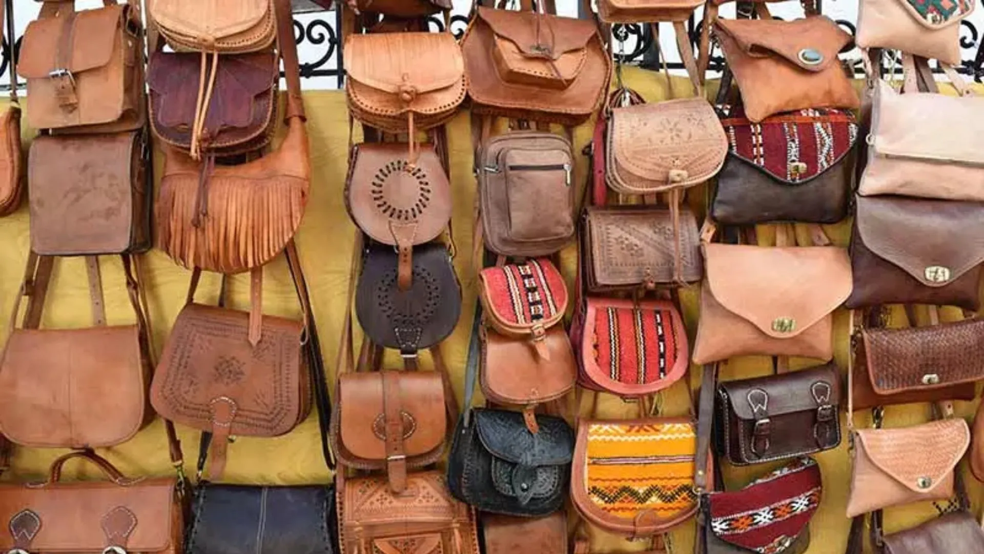 रूस के कंट्री पार्टनर बनने से बढ़ेंगे लेदर ऑर्डर, यूपी इंटरनेशनल ट्रेड शो में इस बार कानपुर का लेदर सेक्टर उत्साहित