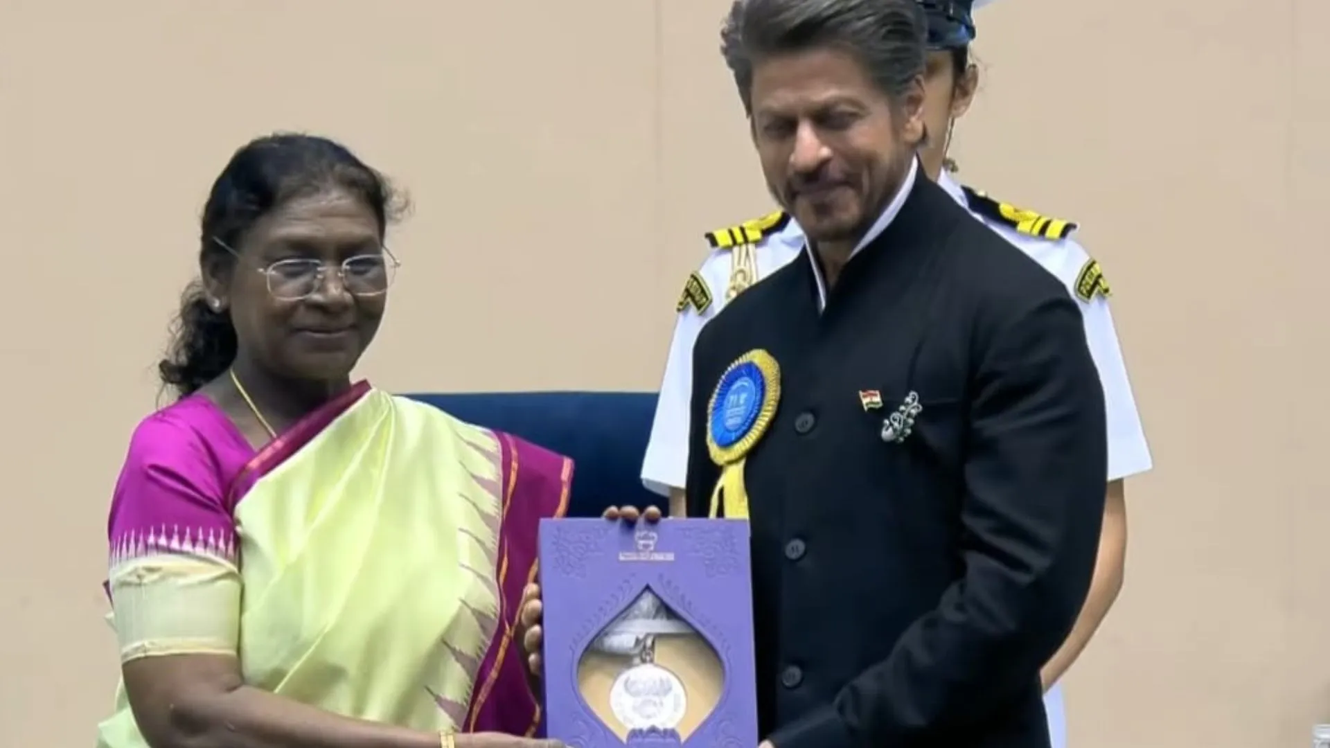 71st National Film Awards: शाहरुख़ और रानी को मिला पहला राष्ट्रीय फिल्म पुरस्कार, दादासाहेब फाल्के अवार्ड से नवाजे गए मोहनलाल